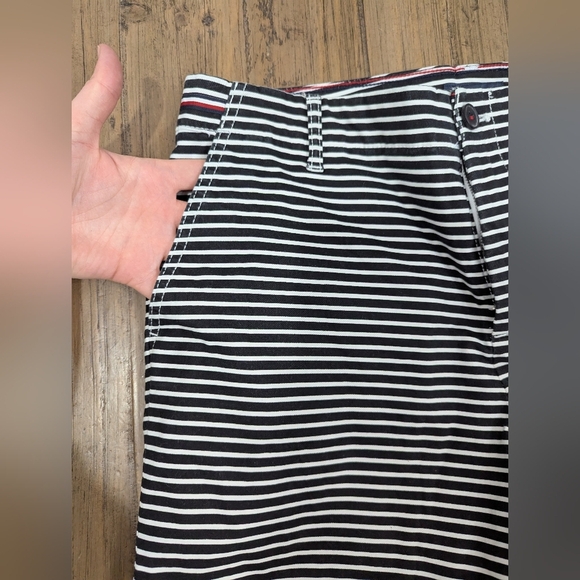 Tommy Hilfiger Striped Classic Stretch Short, Size 10 - Picture 3 of 11